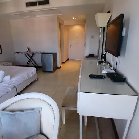 Studio In Gouna With Beach Access